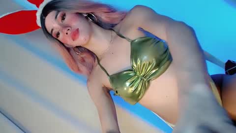 ellah_bonita online show from March 2, 3:56 am