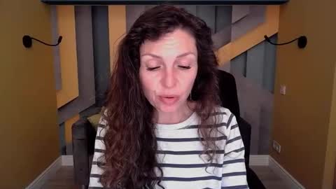 EllaLongs online show from April 11, 11:36 am