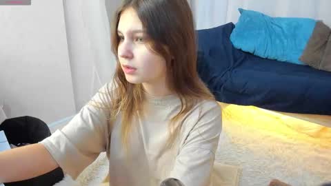 elle_ellise online show from October 31, 10:26 am