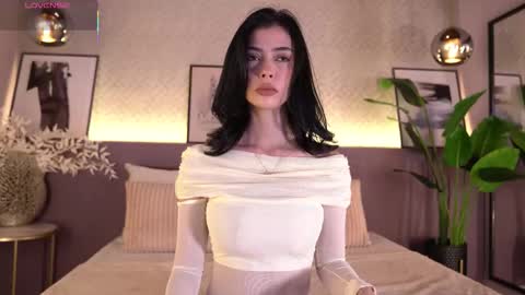 Elle Diane online show from January 19, 12:20 am