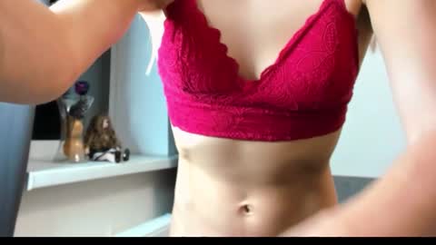 ellen_flow online show from March 4, 7:55 pm