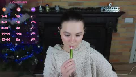 Ellie online show from January 19, 4:39 pm