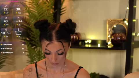 EllieJules online show from July 28, 4:43 am