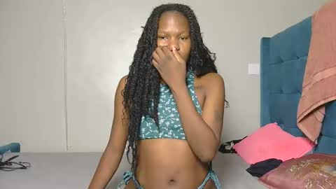 elllanna online show from April 19, 8:15 am