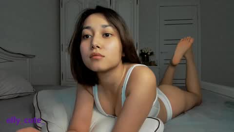 Elly Cute  online show from February 3, 9:30 am