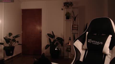 Emy Castro online show from November 6, 11:52 pm