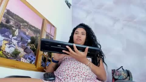 ellybloom online show from June 20, 2:34 pm