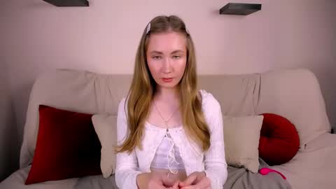 Elly online show from November 11, 3:20 am