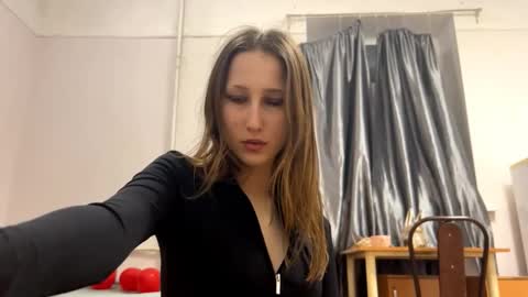 Sonya online show from February 25, 6:00 pm