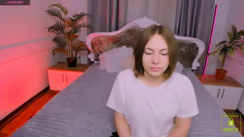 elma_lily online show from November 11, 6:48 am