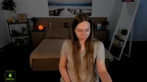 elma_lily online show from September 17, 6:06 am