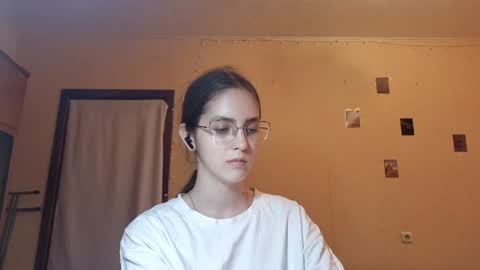 Kate online show from July 1, 2:48 pm