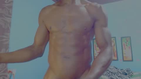 elmiltonnjakee online show from February 6, 8:00 pm