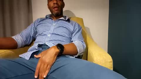 My name is Elmore. Please say hello I like to chat with you. If you have requests or dirty talk please use tip online show from February 13, 4:22 am