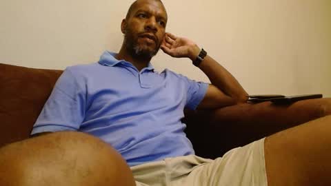 My name is Elmore. Please say hello I like to chat with you. If you have requests or dirty talk please use tip online show from February 5, 1:47 am