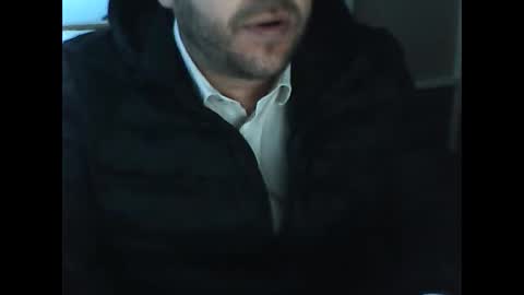 elpeladilla online show from December 8, 7:26 am