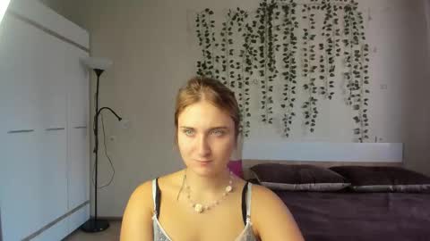 Elsa  online show from September 20, 9:23 am