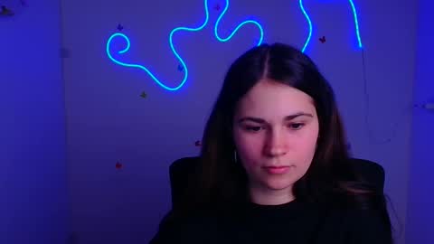 Elsa online show from March 6, 8:27 pm