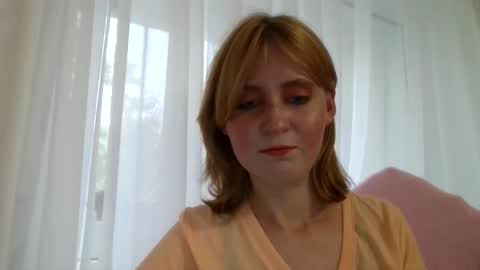 Snapshot of elsamartinez chatting on September 19, 1:15 pm ElsaMartinez online show from September 19, 1:15 pm