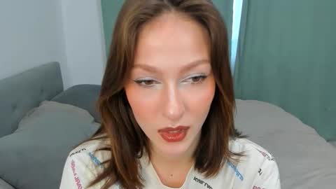 Elizabeth online show from February 25, 6:17 am