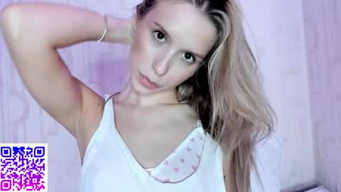 Snapshot of elysia_xo chatting on September 24, 8:48 pm Elysia online show from September 24, 8:48 pm