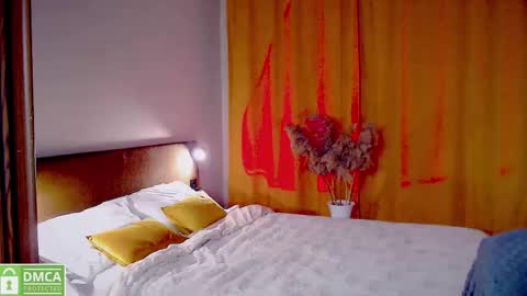 elza_rose online show from December 5, 9:45 pm