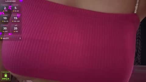 Em1l1a online show from November 1, 7:02 pm