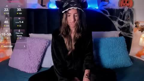 Ema online show from October 30, 9:26 pm