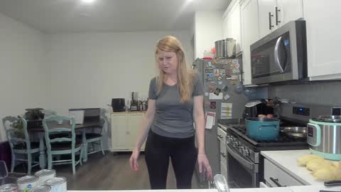 Snapshot of emberpheonixxx chatting on December 24, 3:49 am Ember Pheonixxx online show from December 24, 3:49 am