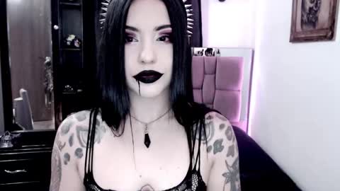 Emerald Black online show from September 18, 7:01 am