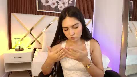 Emily  online show from December 23, 4:07 am