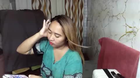 Emely online show from December 3, 7:53 am