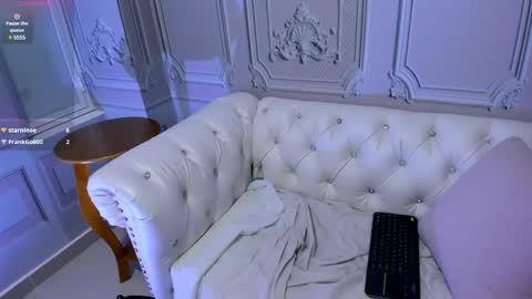 emely ross online show from March 6, 3:35 am