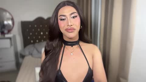 EMELY online show from March 1, 6:56 pm