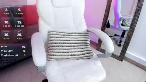 Esmeralda online show from October 28, 5:36 pm