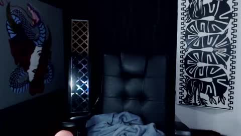 Snapshot of emiantonella_ chatting on February 13, 8:34 pm Antonella  online show from February 13, 8:34 pm