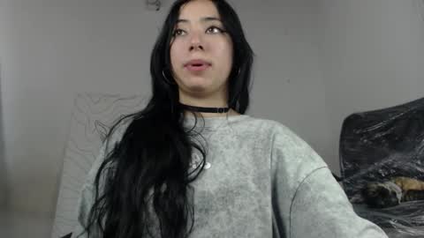Snapshot of emiantonella_ chatting on October 7, 9:22 pm Antonella  online show from October 7, 9:22 pm