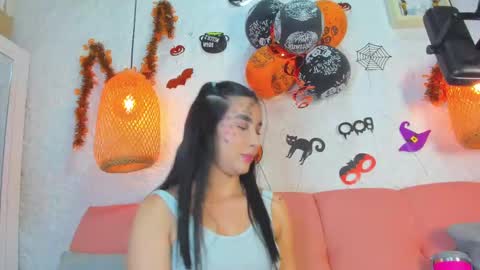 Emily online show from October 31, 12:27 pm