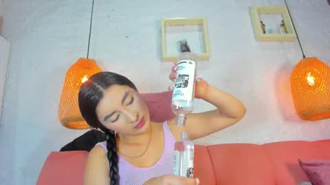 Emily online show from November 11, 12:18 pm