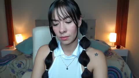 emiily_skinny online show from March 22, 1:53 am