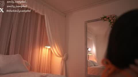 Emily Campbell online show from April 19, 8:11 pm