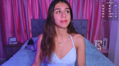 Emily online show from November 26, 6:04 pm