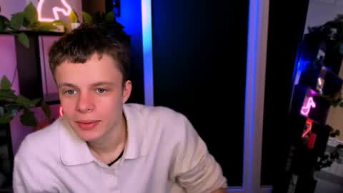 emil_lucky online show from March 19, 8:03 pm