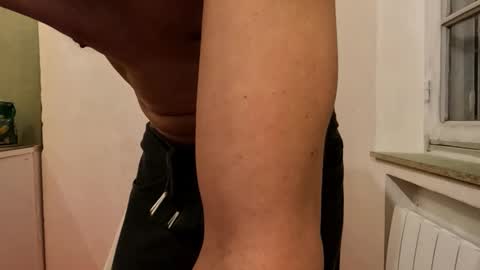 emile013 online show from January 9, 7:19 pm