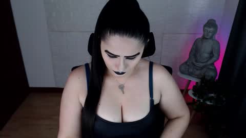 POWERFULL GODDESS EMILI online show from October 17, 3:16 pm