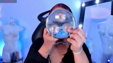 Emili roux online show from March 23, 10:42 am