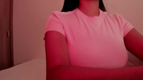 Snapshot of emilia_ghendle chatting on January 22, 2:14 pm Emilia Big Boobs online show from January 22, 2:14 pm