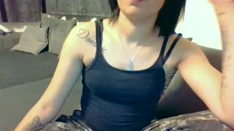 Emilly and Daniel online show from April 20, 7:17 pm