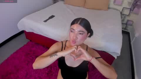 Emilly online show from June 25, 5:12 am
