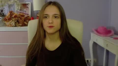 Snapshot of emilly_lust99 chatting on March 5, 10:55 am Emilly online show from March 5, 10:55 am